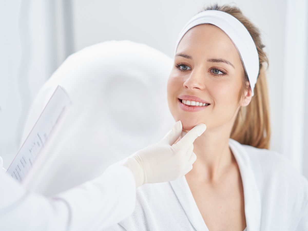 Read more about the article Safeguarding Beauty: The Importance of Professionalism in Anti-wrinkle Agent and Filler Procedures